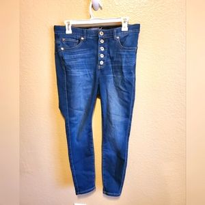 Torrid bomb shell size 10 short